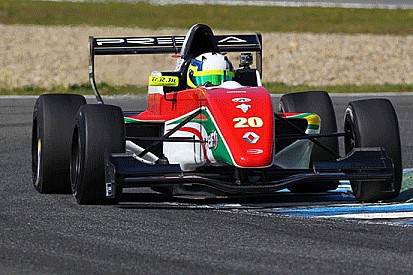 Bonifacio si prende la pole a Jerez