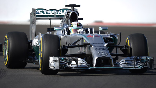 La priorità della Mercedes è rinnovare con Hamilton