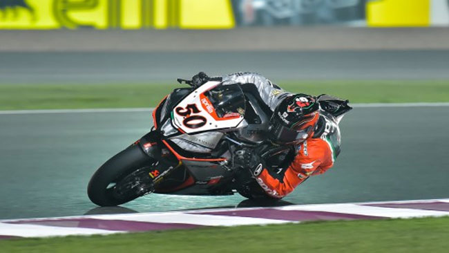 Losail, Gara 2: doppietta e Mondiale per Guintoli!