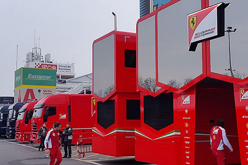 Barcellona, Line-Up: sulla Ferrari SF15-T arriva Vettel