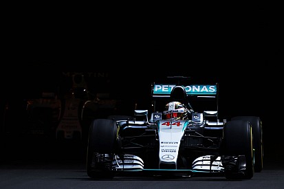 Hamilton fue el mejor antes de la lluvia en Mónaco