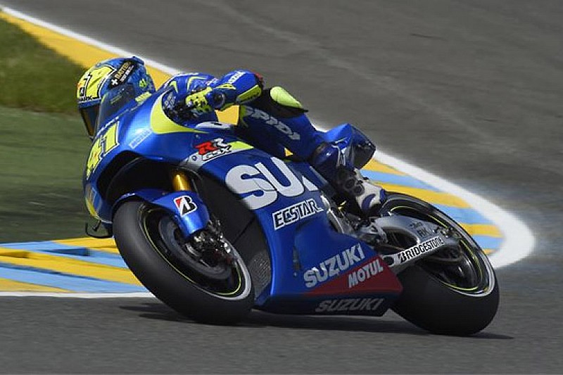 Aleix Espargaro ritirato per un problema alla frizione
