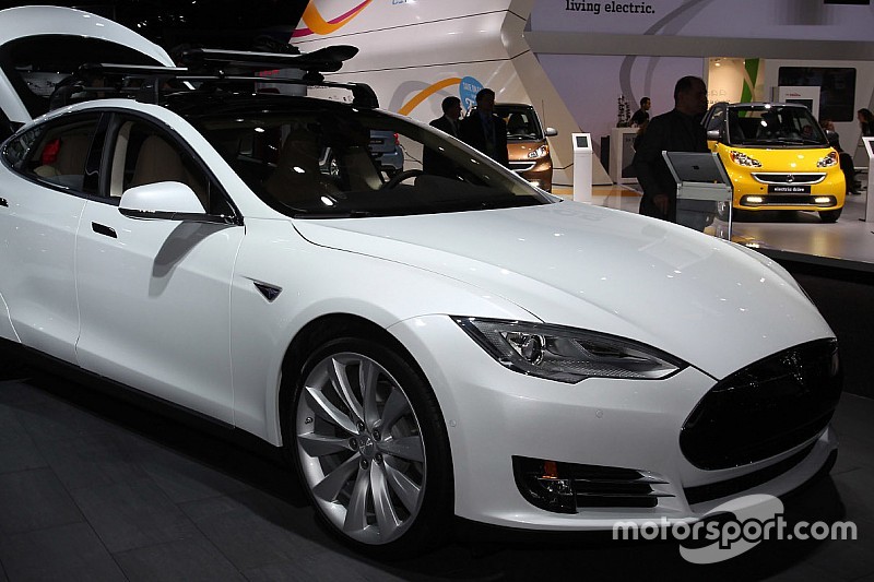 Business - Comment Tesla noue un rapport émotionnel avec le consommateur
