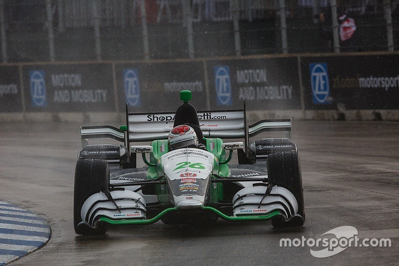 Muñoz pasa de héroe a cero en Detroit