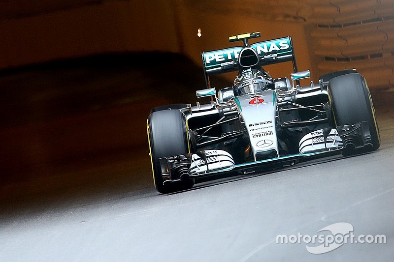 Nuevos motores para Hamilton y Rosberg en Montreal
