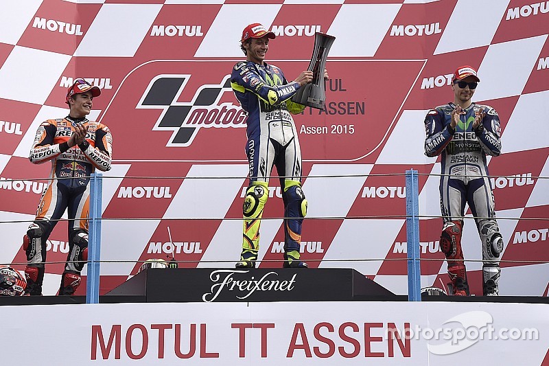 Rossi le ganó una carrera inolvidable a Márquez