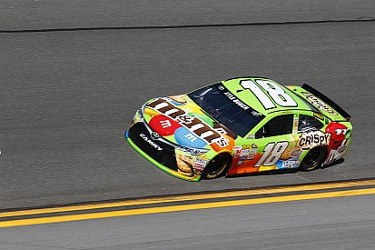 Em Sonoma, Kyle Busch emociona e volta a vencer pela Sprint Cup