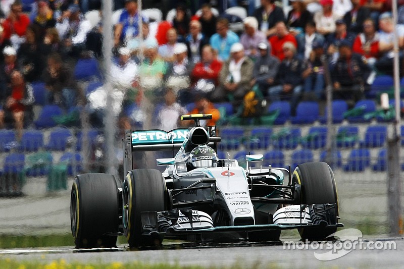Mercedes отделалась предупреждением