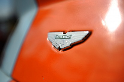 Mercedes descarta una unión entre Aston Martin y Red Bull