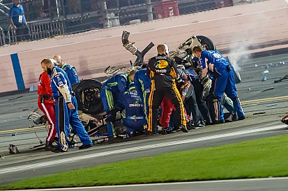 NASCAR citará a integrantes de equipo que ayudaron a Dillon