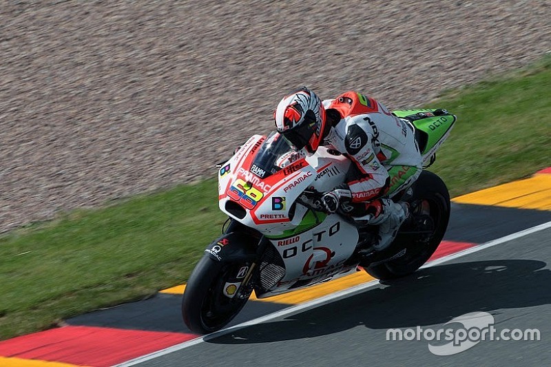 Difícil carrera de Yonny Hernández en Sachsenring