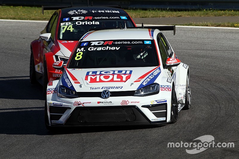 Volkswagen está satisfecho con su debut en el TCR