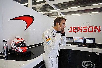 Button señala que 2016 será difícil si no avanzan