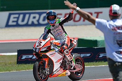 Quattro giorni di test per Max Biaggi a Sepang