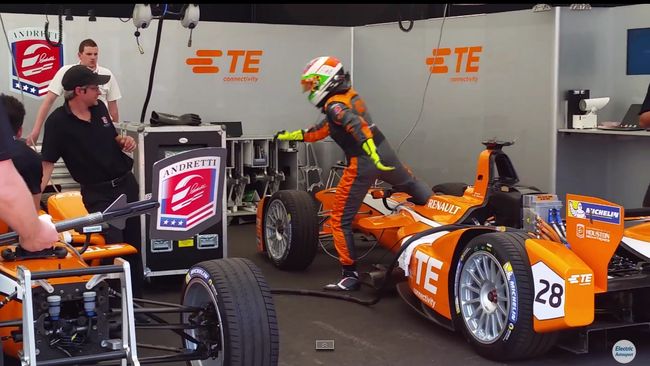 Così il cambio vettura secondo Simona De Silvestro