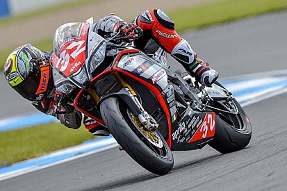 Portimao, Libere 1: subito tripletta italiana