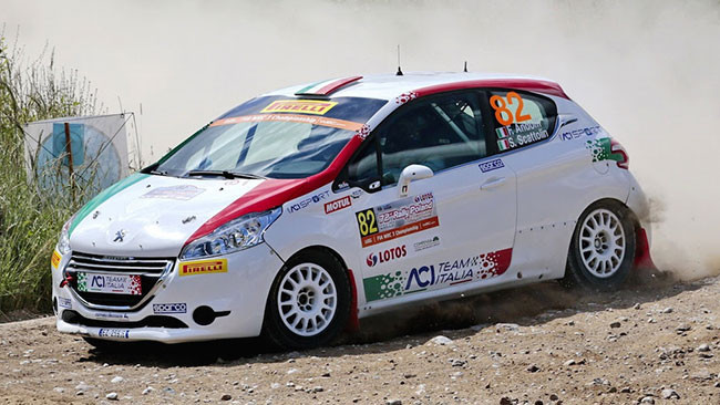 Il team Romeo Ferraris al via del Rally di Finlandia