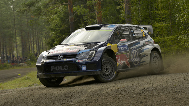 Finlandia, PS8: Latvala fa 400 e scavalca Ogier