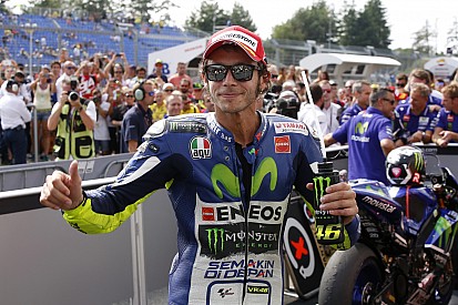 Valentino Rossi primo centauro a entrare nel BRDC
