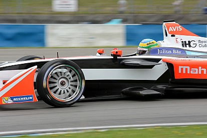 La Mahindra M2Electro ha provato (anche) nuovi cerchi
