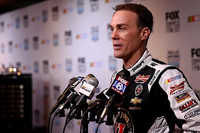 Quais pilotos da NASCAR estão mais presentes nas transmissões?