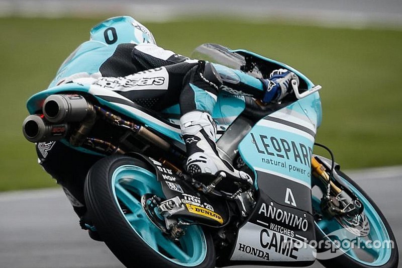 Kent se impone en Moto3
