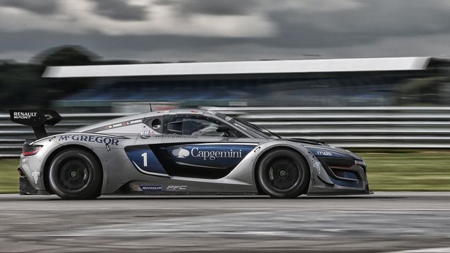 RS01, pole position a Nalio e Pieter Schothorst