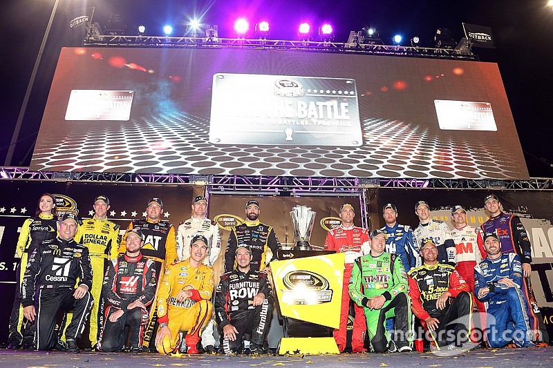 Un de ces 16 pilotes sera le champion 2015 NASCAR Sprint Cup