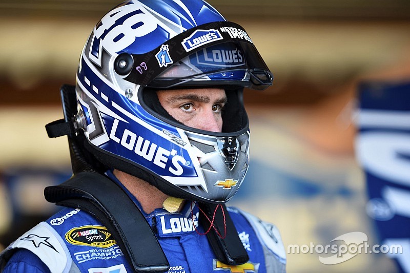 Jimmie Johnson firma extensión de contrato con Hendrick Motorsports