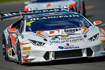 35 vetture in pista nel Trofeo Europa al Nurburgring