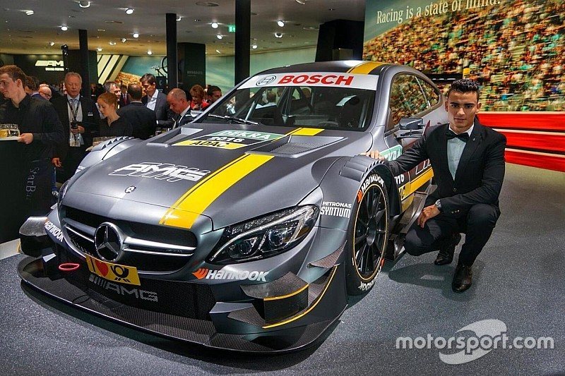 Mercedes presentó en Frankfurt su auto del DTM para 2016