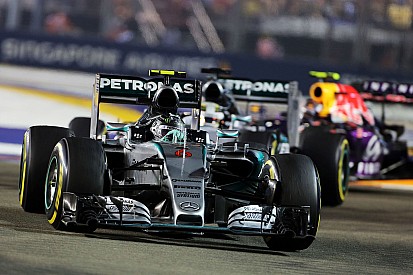 Mercedes explica decisão de não fornecer motores à Red Bull