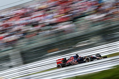 Les commissaires sanctionnent Verstappen sur la grille