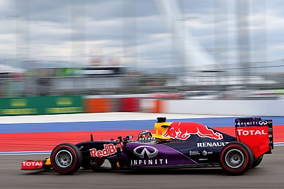 Red Bull no descarta continuar con Renault
