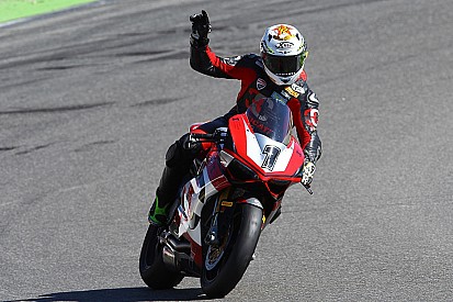 Xavi Fores wird Gesamtzweiter der Superbike IDM 2015