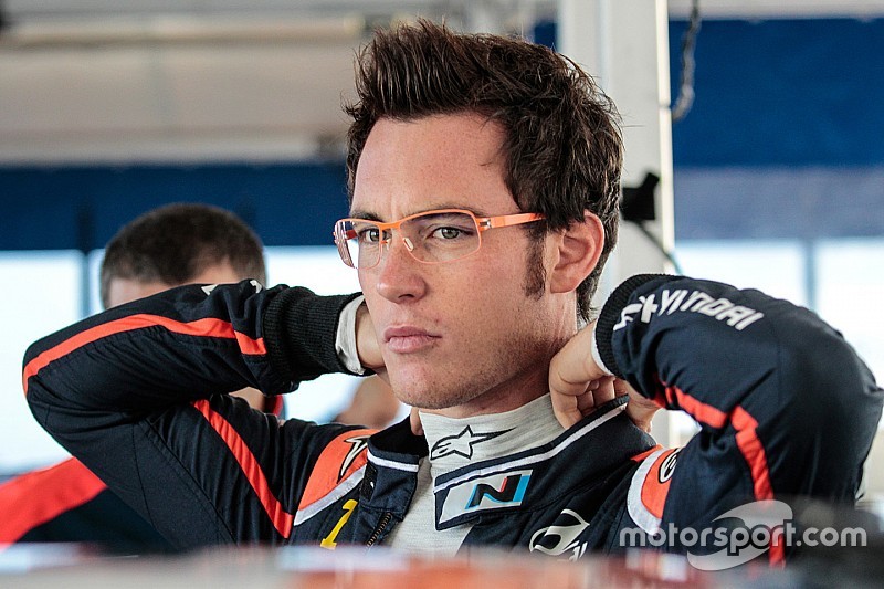 Neuville degradado por Hyundai para