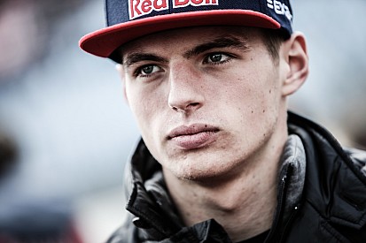 "Esperaremos a ver cómo funciona en Red Bull el nuevo motor", dice Verstappen