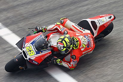 De la confiance malgré une chute pour Andrea Iannone