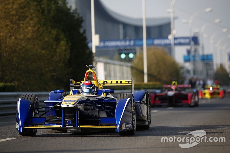 Buemi in Cina abbassa ancora il limite a 1'36”991