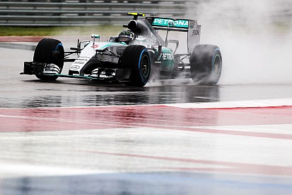 Em treino estranho e Q3 cancelado, Rosberg conquista 19ª pole