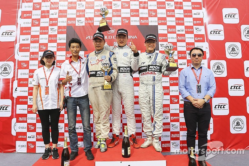 POLO杯盐城街道狂奔 邓保维一路领跑获得冠军