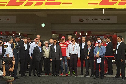 El presidente de México visita el Autódromo Hermanos Rodríguez