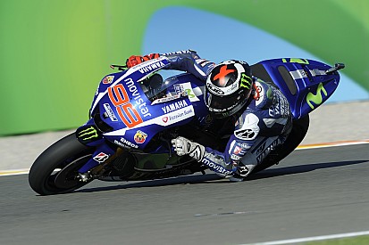 Lorenzo manda en la práctica 2 y Rossi es cuarto
