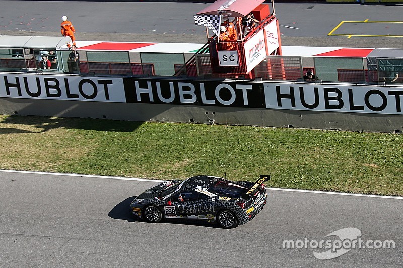 Романелли выиграл вторую гонку Ferrari Challenge