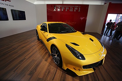Ferrari lanceert de F12tdf supercar op Mugello