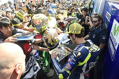 Fans nombran a Valentino "campeón de la gente"