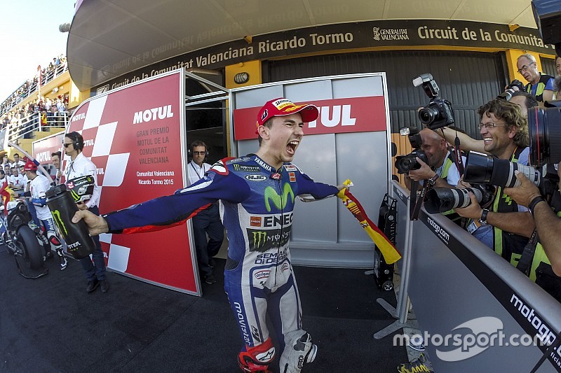 Los memes se burlan de la rivalidad Lorenzo-Rossi