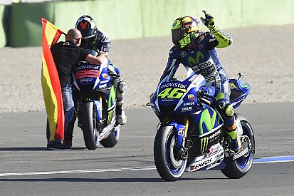 Yamaha dice que el 'muro' Rossi/Lorenzo regresó y difícilmente será derribado.