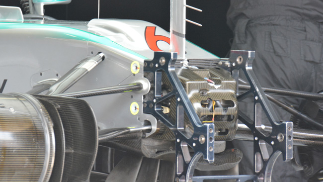 Mercedes: ecco il condotto di sfogo dell'S-duct
