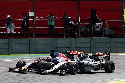 Verstappen: "é injusto comparar ultrapassagens com Hamilton"
